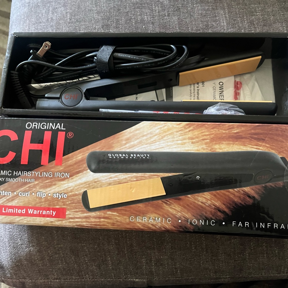CHI flat iron